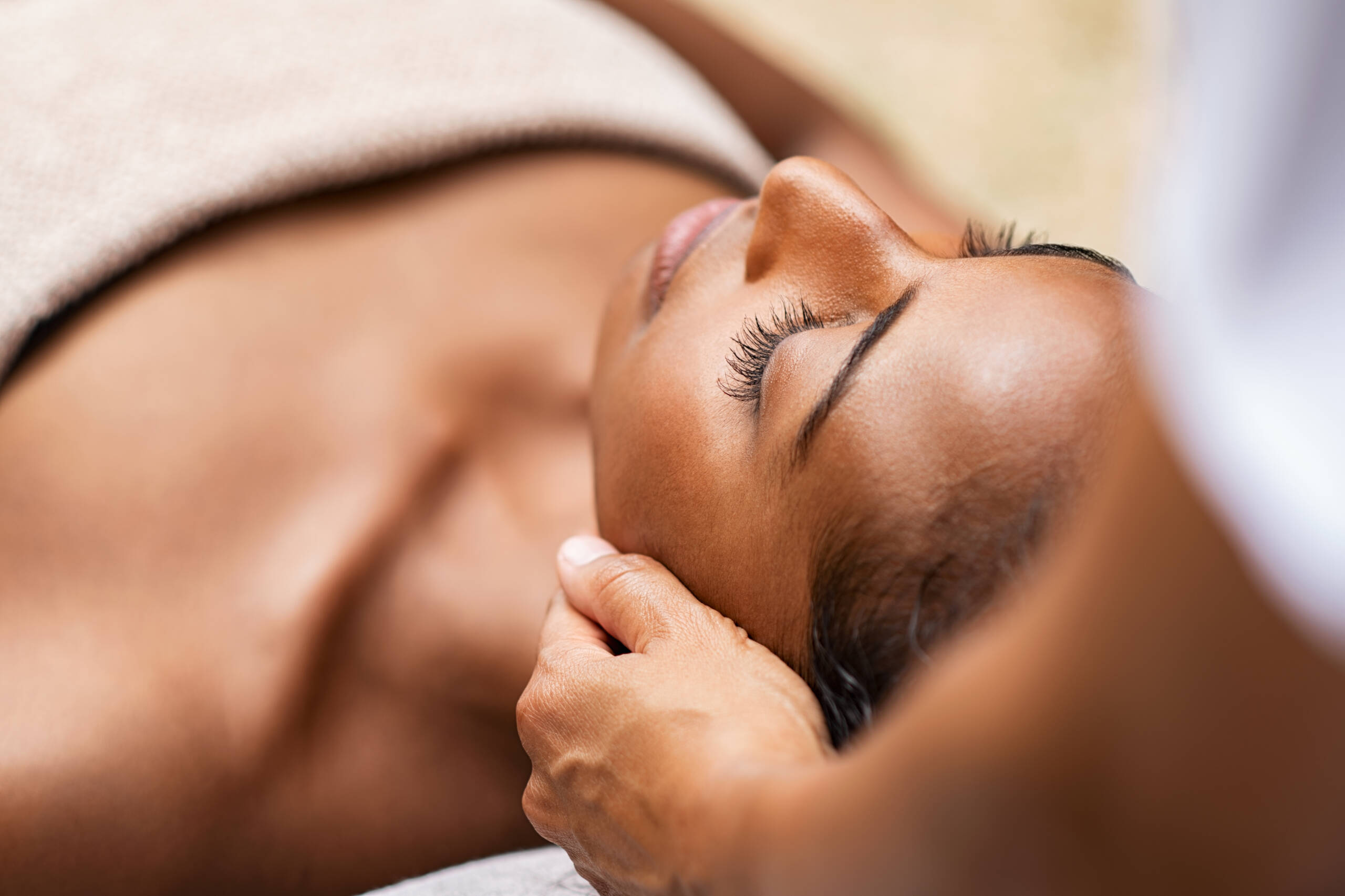 Registered Massage Therapist providing therapeutic massage therapy in Lethbridge to relieve muscle tension