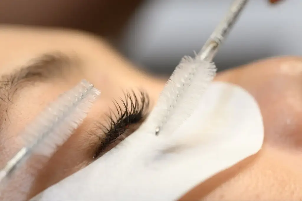 Upper eyelash lamination result showing a brighter open-eyed look with natural curl